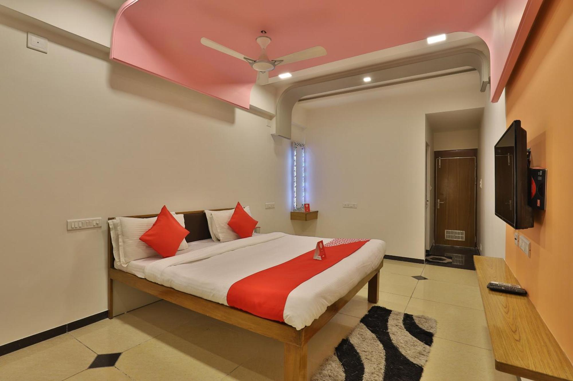 Palette- Siddharth Inn Gandhinagar Exterior photo