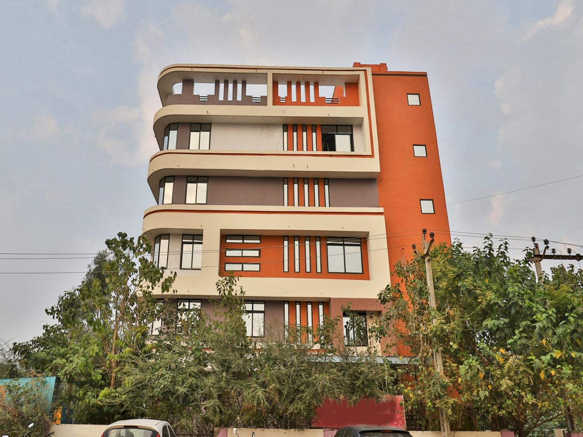 Palette- Siddharth Inn Gandhinagar Exterior photo